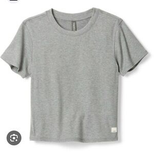 Vuori Pose fitted tee-medium light heather grey